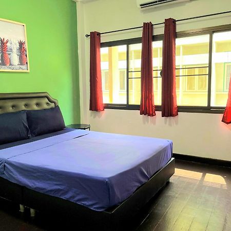 U&D Guest House Bangkok Ngoại thất bức ảnh