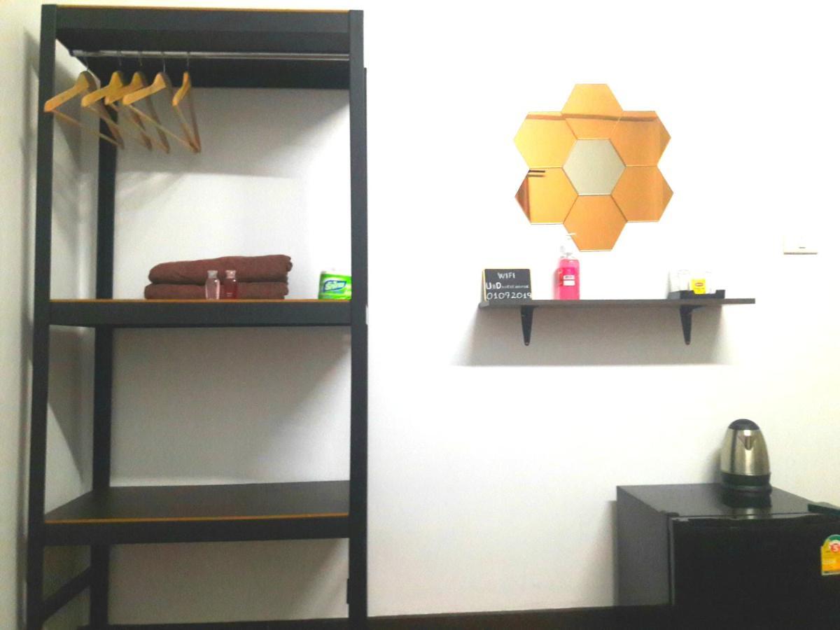 U&D Guest House Bangkok Ngoại thất bức ảnh