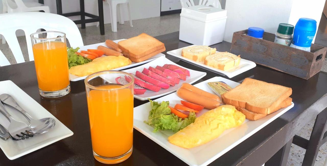 U&D Guest House Bangkok Ngoại thất bức ảnh